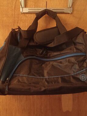 PT 24" Duffle Black & Blue 24" Travel Duffle